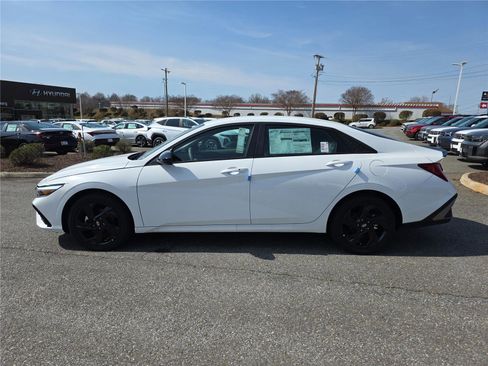 New 2026 Hyundai Elantra Sport image 8