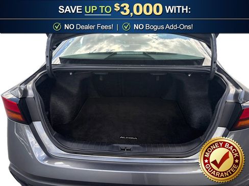 Used 2024 Nissan Altima 2.5 SR image 24