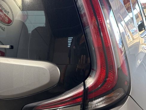 Used 2024 Kia Soul S image 15
