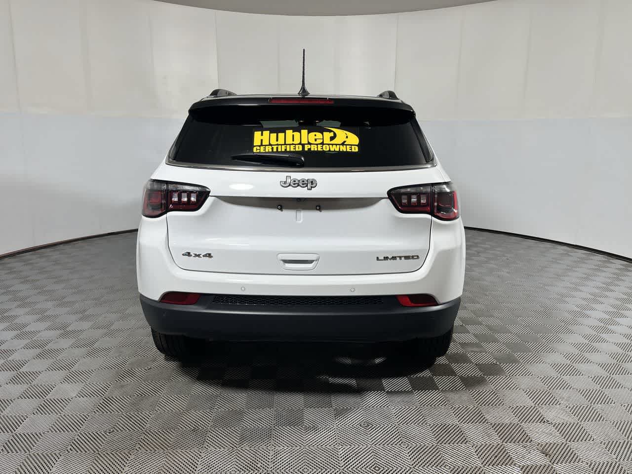Used 2025 Jeep Compass Limited AWD/4WD image 7