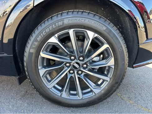 New 2026 Cadillac Lyriq Sport image 13