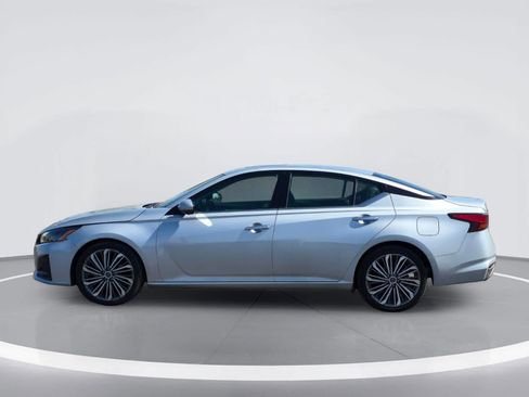 Used 2023 Nissan Altima 2.5 SL FWD image 3