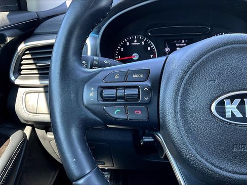 Used 2017 Kia Sorento AWD w/ LX Convenience Package image 14