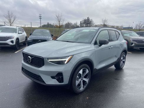 New 2026 Volvo XC40 B5 Plus w/ Protection Package Premier image 3