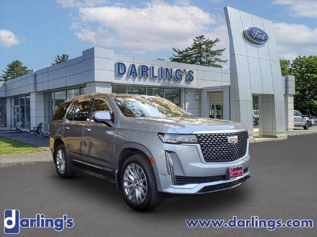 Used 2023 Cadillac Escalade Premium Luxury w/ Performance Package AWD/4WD image 3