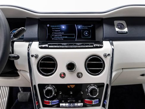 Used 2023 Rolls-Royce Cullinan w/ Cullinan Package AWD/4WD image 26