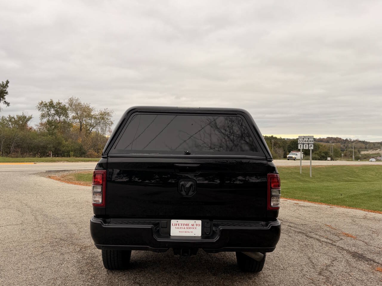Used 2022 RAM 2500 Lone Star w/ Night Edition AWD/4WD image 4