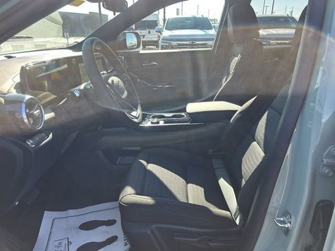 New 2026 Chevrolet Equinox LT FWD image 16