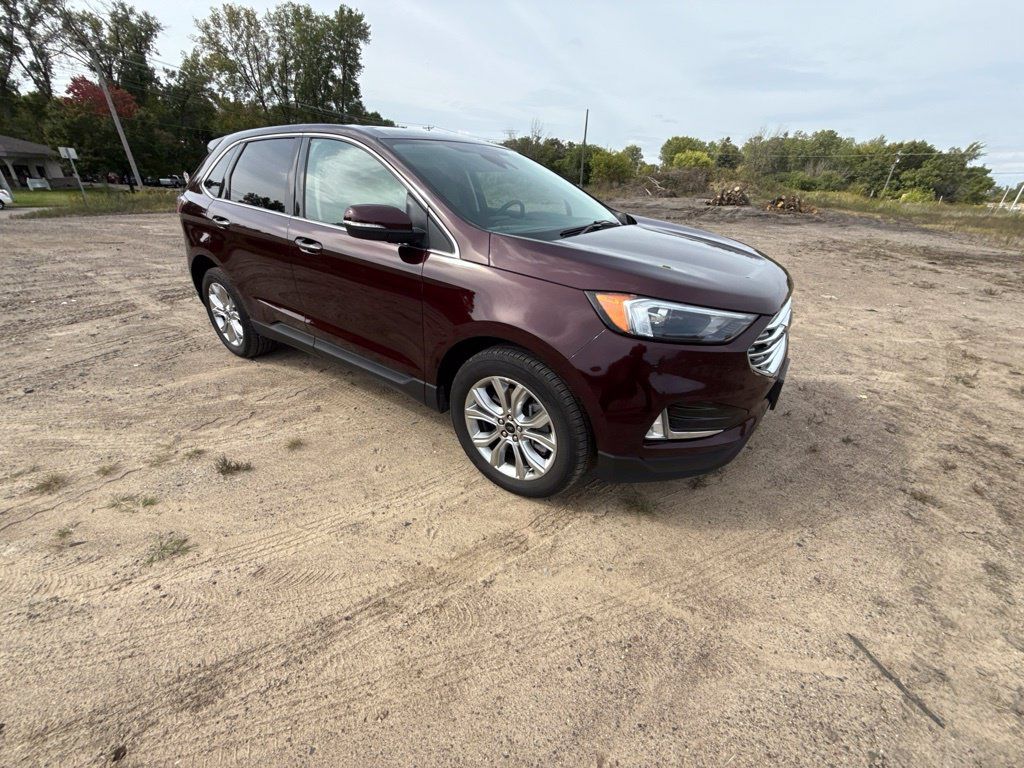 Used 2024 Ford Edge Titanium AWD/4WD image 14