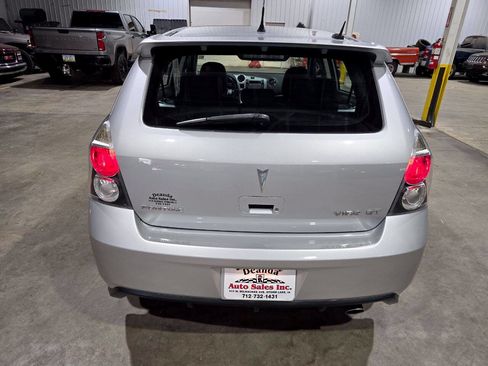 Used 2009 Pontiac Vibe GT FWD image 10