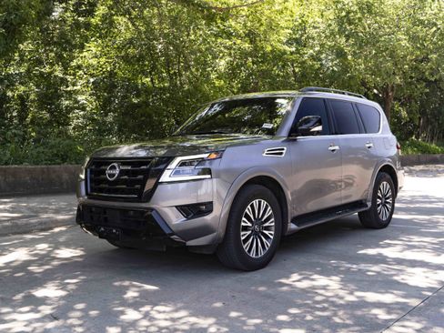 Used 2023 Nissan Armada SL w/ Midnight Edition Package RWD image 5