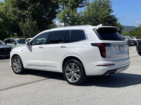 Used 2020 Cadillac XT6 Premium Luxury AWD/4WD image 3