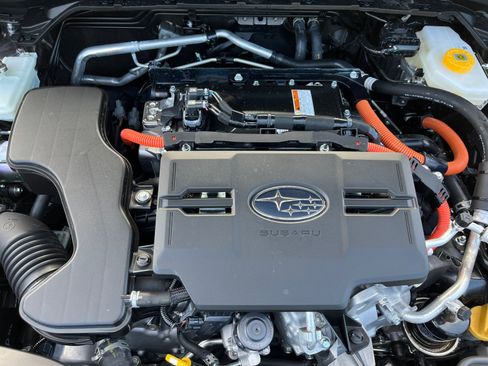 Certified 2025 Subaru Forester Touring AWD/4WD image 22