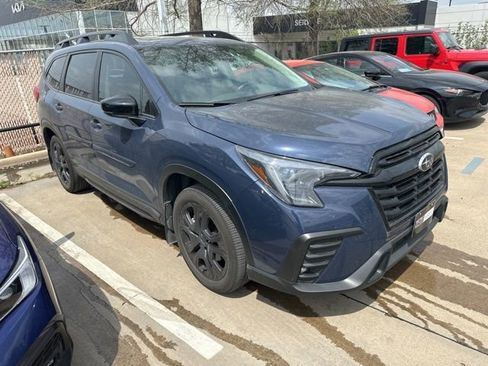 Used 2025 Subaru Ascent Onyx Edition image 1