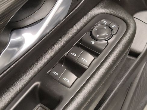Used 2024 GMC Terrain SLE FWD image 27