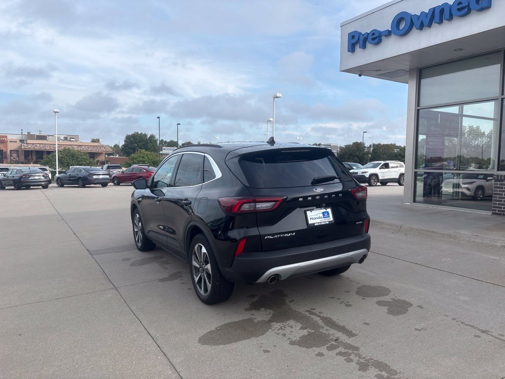 Used 2024 Ford Escape Platinum w/ Premium Technology Package AWD/4WD image 8