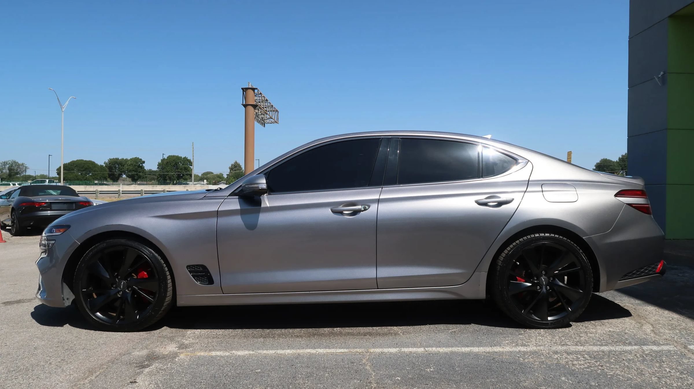 Used 2022 Genesis G70 3.3T RWD image 7
