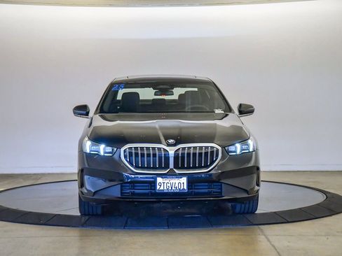 Used 2026 BMW 530i w/ Premium Package image 6