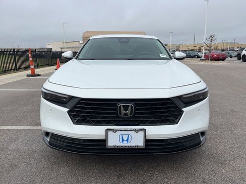 Certified 2023 Honda Accord Touring image 2