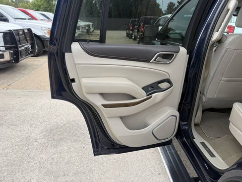 Used 2018 GMC Yukon Denali w/ Open Road Package AWD/4WD image 15