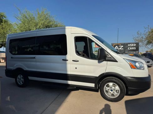Used 2019 Ford Transit 350 XLT RWD image 5