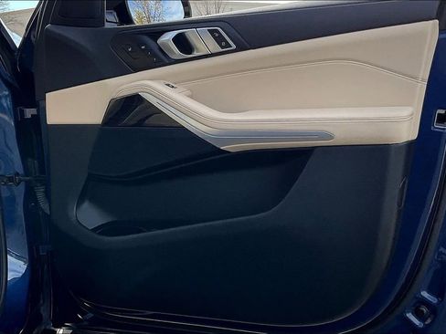 Used 2021 BMW X5 xDrive40i w/ Luxury Seating Package 2 image 25