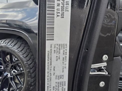 Used 2023 Jeep Wagoneer L Series III w/ Premium Group I image 37