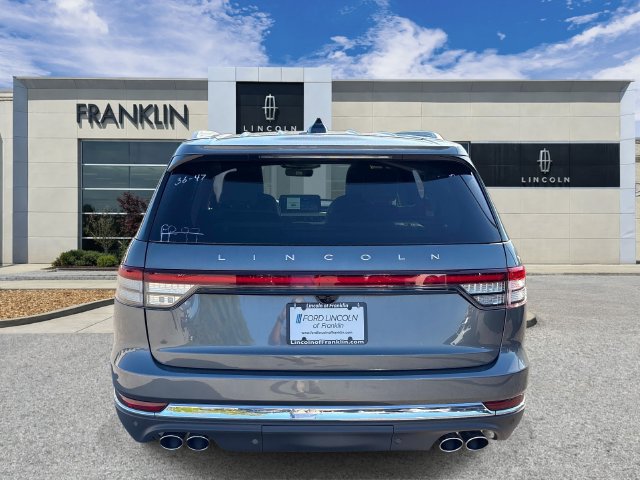 New 2027 Lincoln Aviator AWD image 6