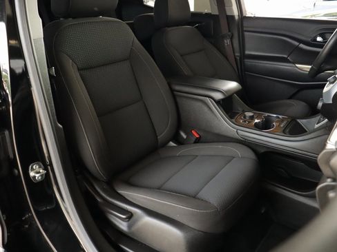 Used 2023 GMC Acadia SLE w/ Driver Convenience Package image 30