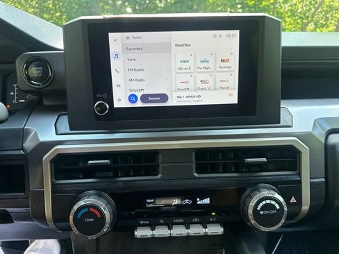 Certified 2026 Toyota Tacoma SR5 AWD/4WD image 36