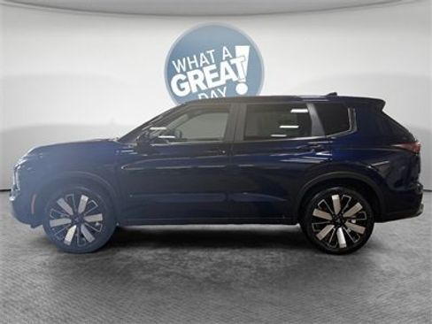 New 2025 Mitsubishi Outlander SE image 7