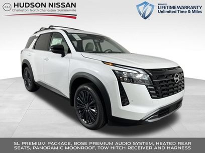 New 2026 Nissan Pathfinder SL w/ SL Premium Package