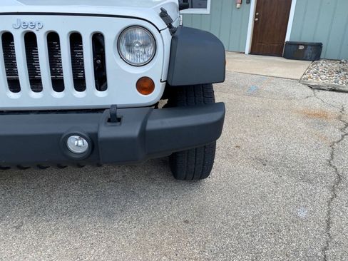 Used 2012 Jeep Wrangler Sport AWD/4WD image 36