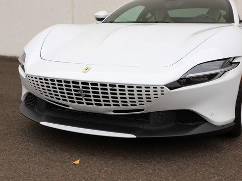 Certified 2023 Ferrari Roma image 25