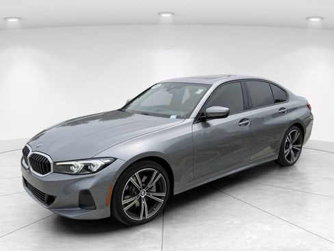 Certified 2023 BMW 330i Sedan w/ Parking Assistance Package RWD image 8