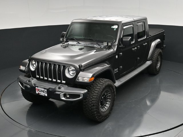 Used 2020 Jeep Gladiator Overland w/ Trailer Tow Package AWD/4WD image 49
