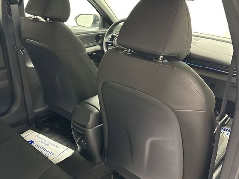 New 2025 Hyundai Elantra SEL image 21