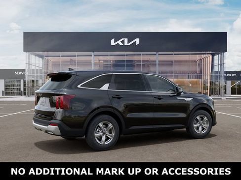 New 2026 Kia Sorento LX FWD image 6