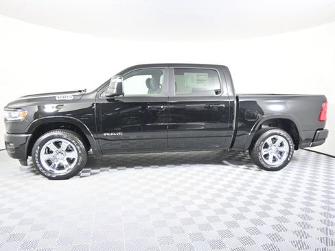 Used 2026 RAM 1500 Big Horn AWD/4WD image 2