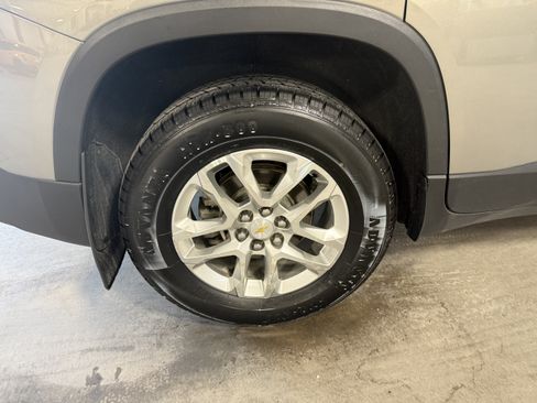 Used 2018 Chevrolet Traverse LT AWD/4WD image 8
