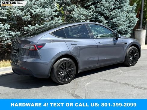 Used 2023 Tesla Model Y Long Range AWD/4WD image 10