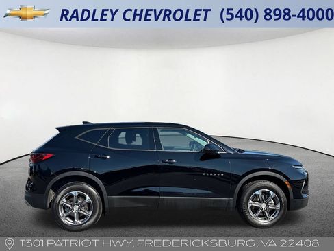 Used 2025 Chevrolet Blazer LT FWD image 20