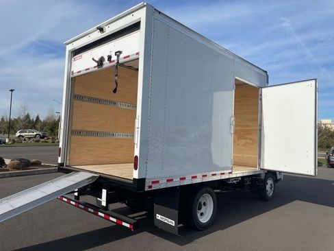 New 2025 Chevrolet Low Cab Forward 5500XG image 19