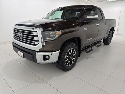 Used 2019 Toyota Tundra Limited w/ Limited Premium Package