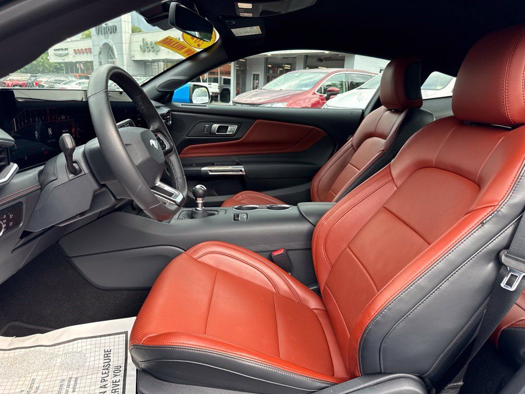 Used 2024 Ford Mustang GT Premium RWD image 9