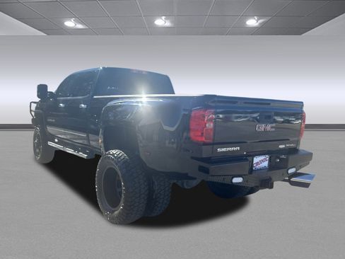 Used 2017 GMC Sierra 3500 Denali w/ Duramax Plus Package image 5