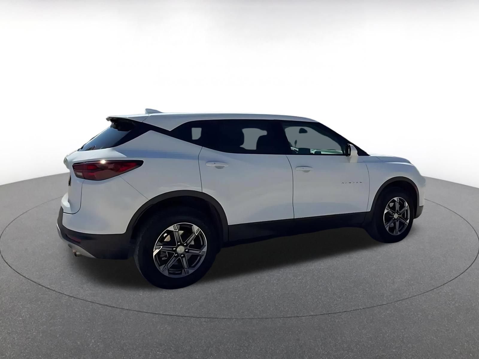 Used 2026 Chevrolet Blazer LT FWD image 14