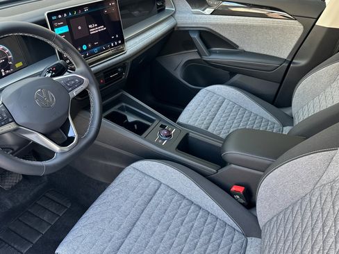 New 2025 Volkswagen Tiguan S image 8