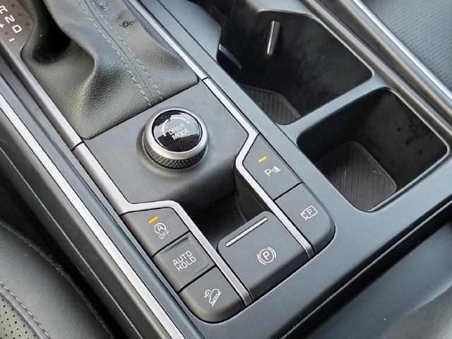 Used 2025 Kia Sorento S w/ Panoramic Sunroof Package FWD image 29