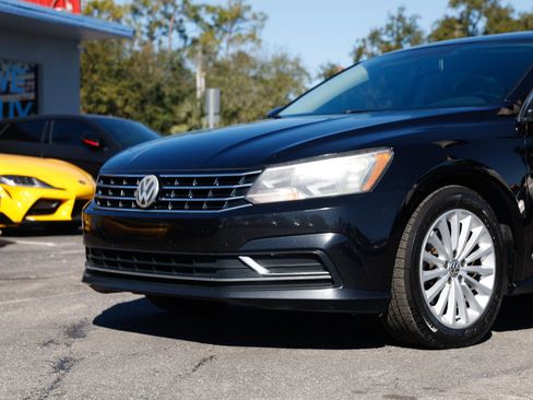 Used 2017 Volkswagen Passat 1.8T SE image 29